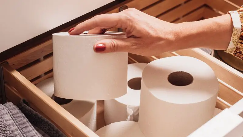 toilettenpapier in bambusboxen aufbewahren